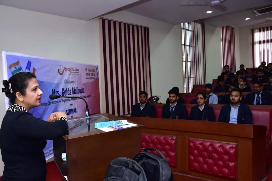 Higher_Education_Scholarship_Opportunities_at_France_01