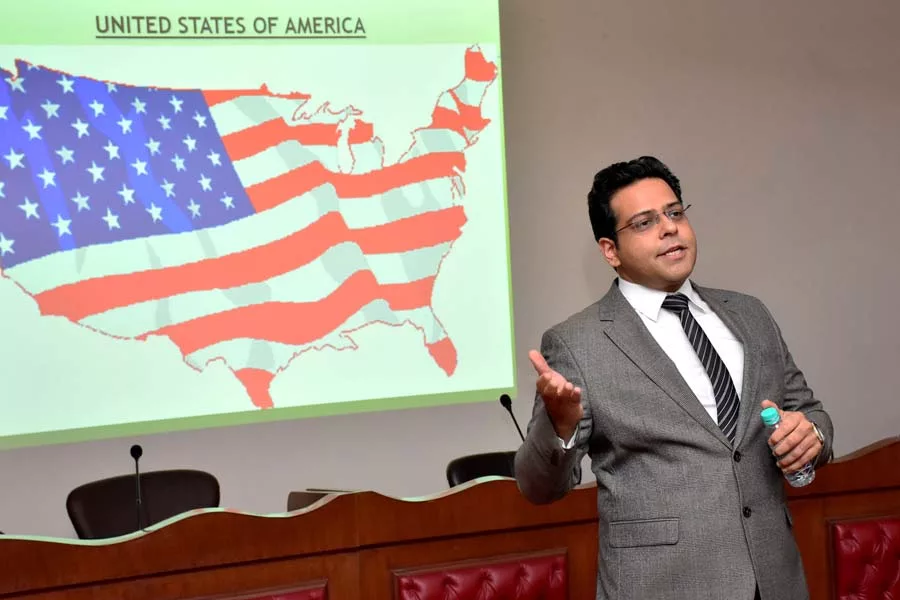 Higher_Education_Opportunities_Abroad_01