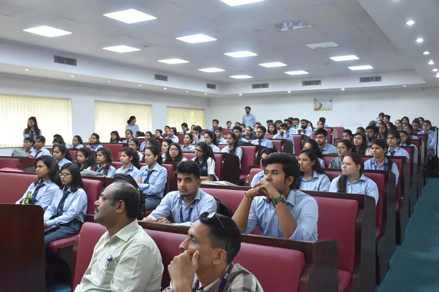 academia-interaction-graphic-era-deemed-university-1