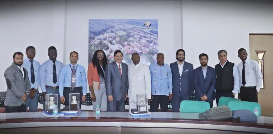 Visit-of-Delegations-from-Kofi-Annan-University-of-Guinea-03