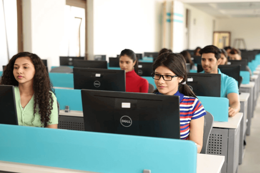 Skills You Develop While Pursuing BCA in Graphic Era (Deemed to be University)