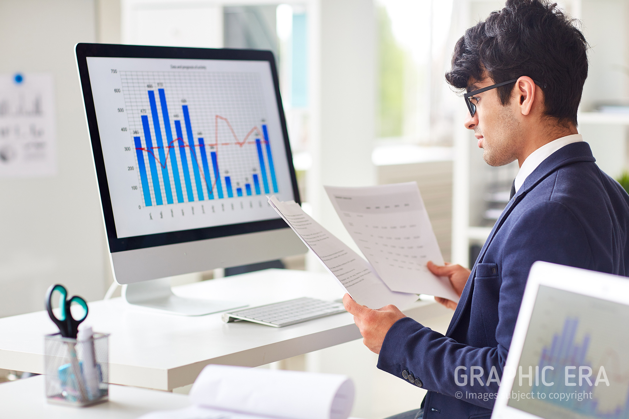 How to Build a Successful Career in Business Analytics