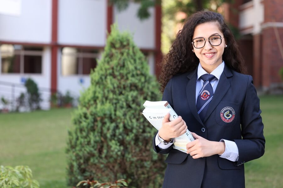 Best Degree and Professional Courses After 12th Humanities